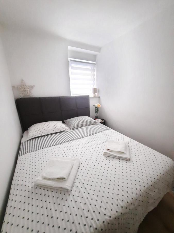Tina Apartment สปลิท ภายนอก รูปภาพ